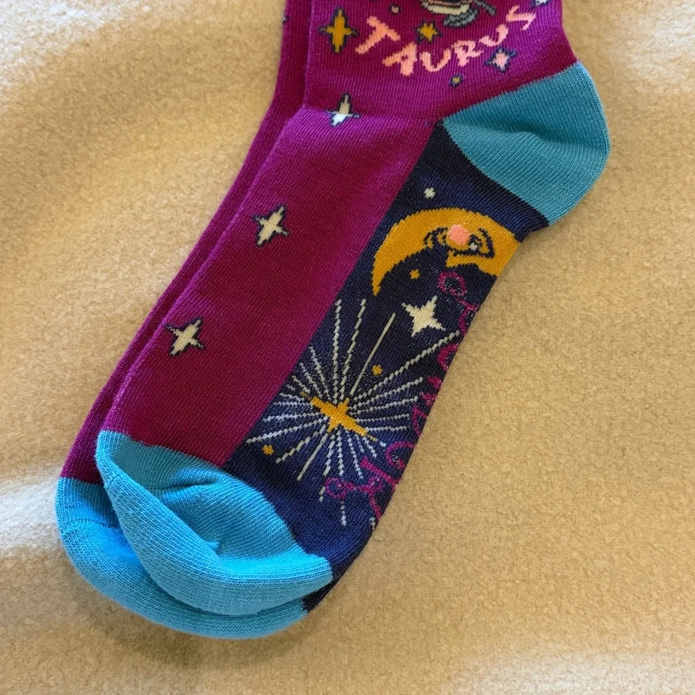 Powder Women's Taurus Socks - Pink and Blue